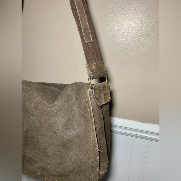 David King Distressed Leather Brown Large Full Flap Messenger Bag - Picture 3 of 10